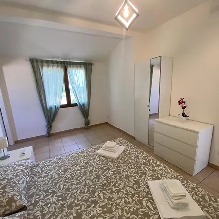 La Collina: L'alba Lägenhet