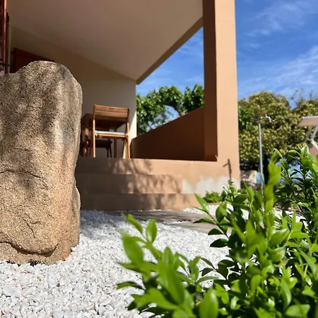 La Collina: L'alba Castiadas